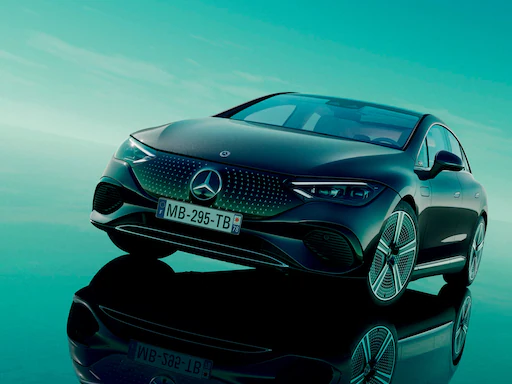 Mercedes EMB - EQE Berline, la routière par excellence