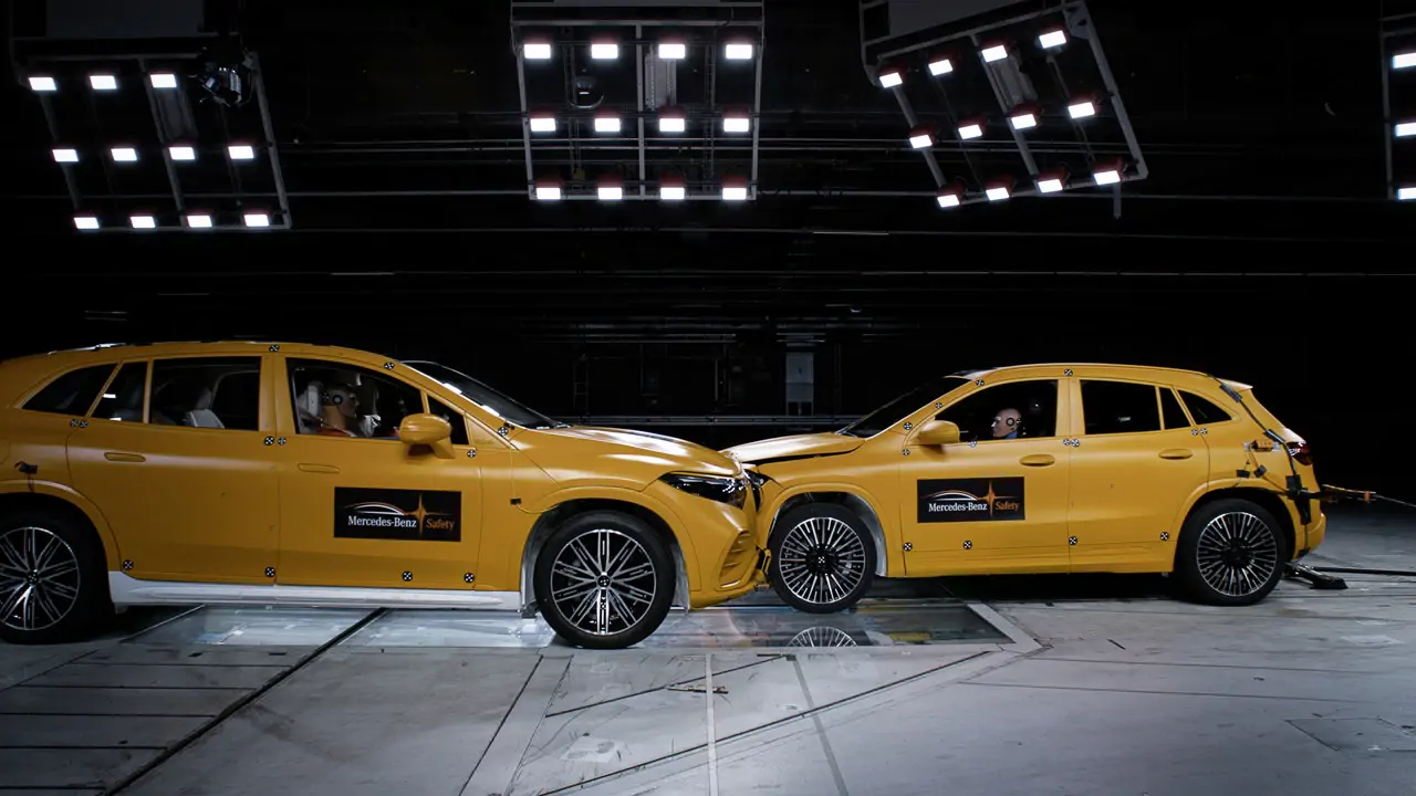 Mercedes EMB - Crash tests et essais de freinage