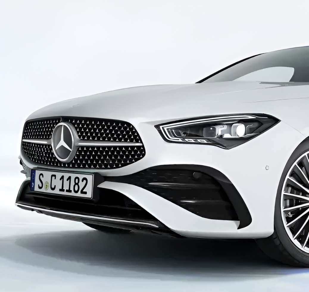 Mercedes-EMB - CLA Shooting Brake - Vue profil contre plongé