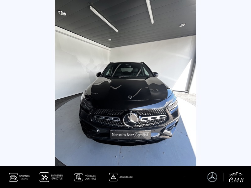 Photo Mercedes-Benz GLA 180 d AMG Line  