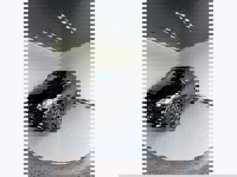 Photo Mercedes-Benz GLA 180 d AMG Line  