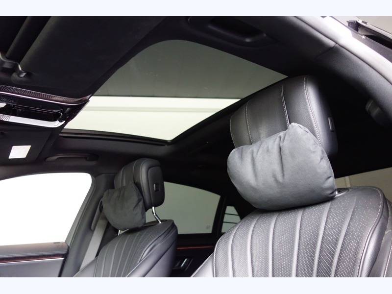 Image Mercedes-Benz CLASSE S 580 e 4MATIC Limousine AMG Line  