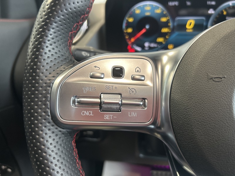 Image Mercedes-Benz GLA 220 d 4MATIC AMG Line  