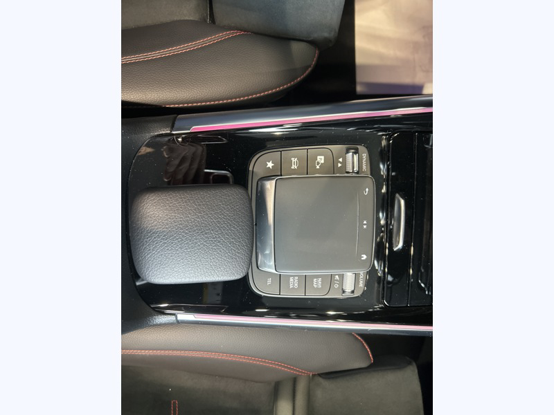 Image Mercedes-Benz GLA 220 d 4MATIC AMG Line  