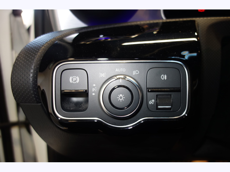 Image Mercedes-Benz CLASSE A 180 d AMG Line  