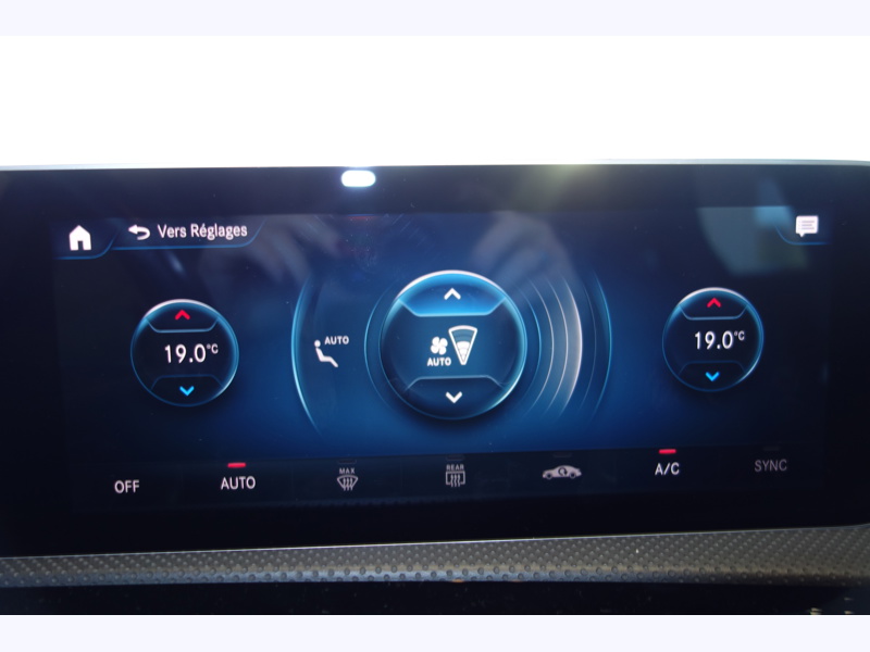 Image Mercedes-Benz CLASSE A 180 d AMG Line  