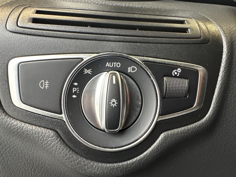 Image Mercedes-Benz GLC COUPÉ GLC 220 d 4MATIC Coupé AMG Line  