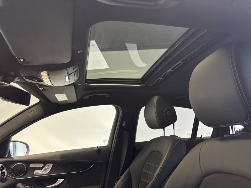 Image Mercedes-Benz GLC COUPÉ GLC 220 d 4MATIC Coupé AMG Line  