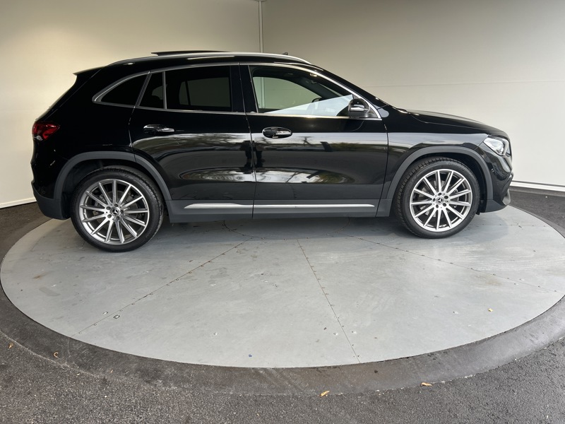 Image Mercedes-Benz GLA 220 d 4MATIC AMG Line 