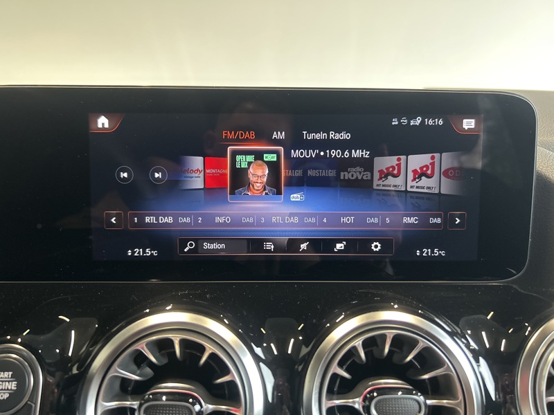 Image Mercedes-Benz GLA 220 d 4MATIC AMG Line 