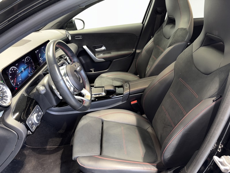 Image Mercedes-Benz CLASSE A 200 AMG Line  