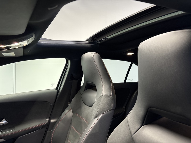 Image Mercedes-Benz CLASSE A 200 AMG Line  