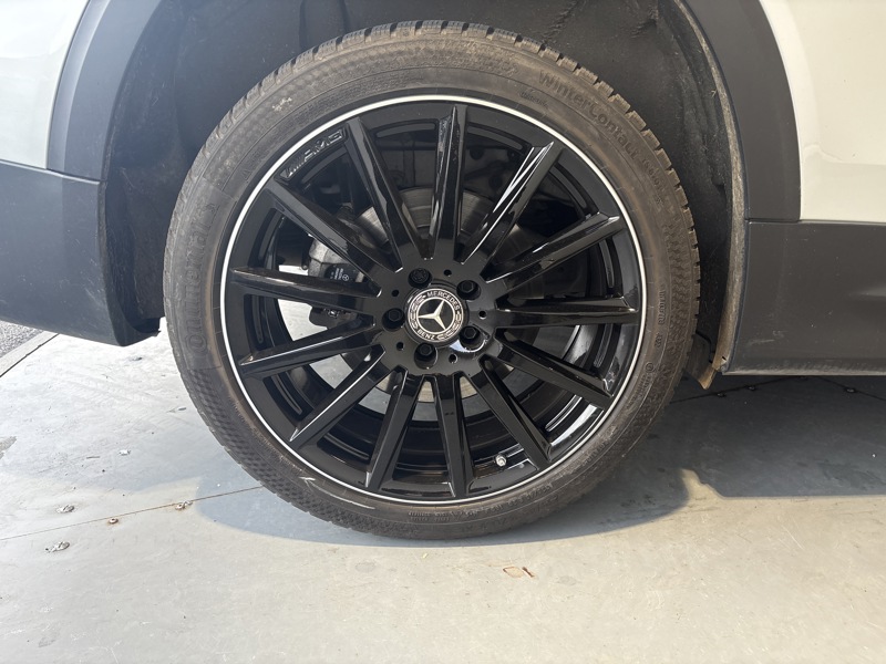 Image Mercedes-Benz GLB 220 d 4MATIC AMG Line  