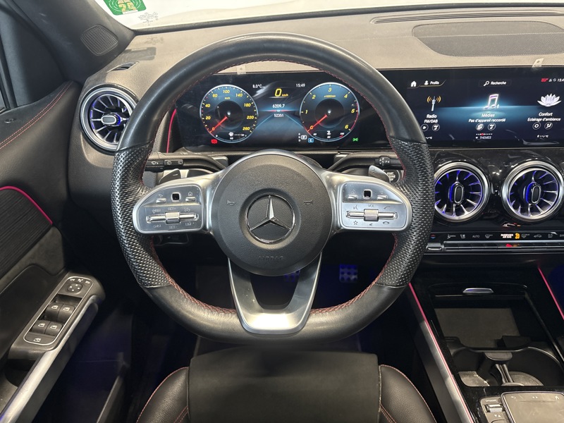 Image Mercedes-Benz GLB 220 d 4MATIC AMG Line  