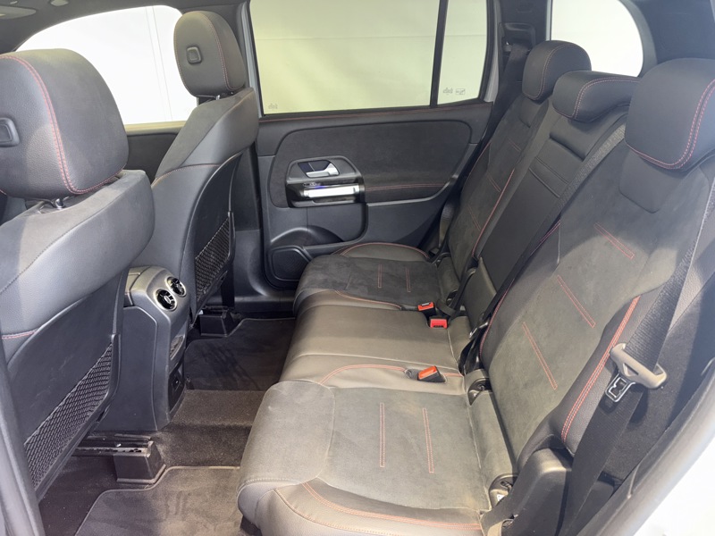 Image Mercedes-Benz GLB 220 d 4MATIC AMG Line  