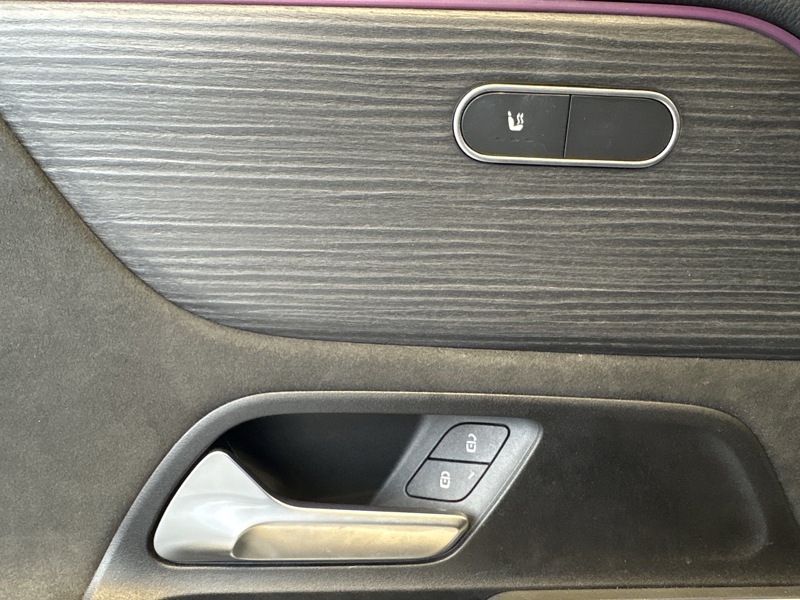 Image Mercedes-Benz GLB 220 d 4MATIC AMG Line  