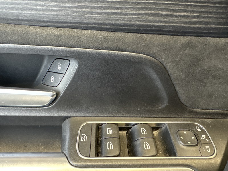 Image Mercedes-Benz GLB 220 d 4MATIC AMG Line  