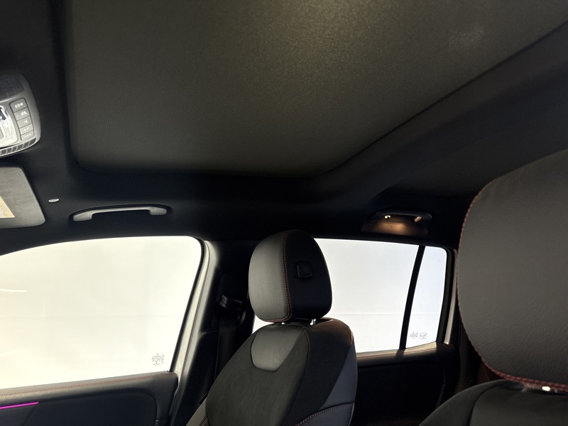 Image Mercedes-Benz GLB 220 d 4MATIC AMG Line  