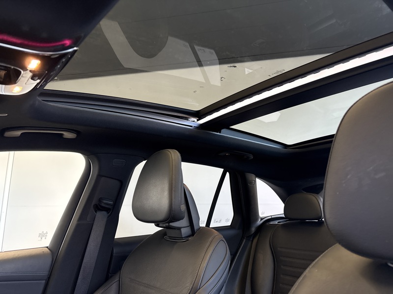 Image Mercedes-Benz GLC SUV GLC 400 e 4MATIC SUV AMG Line  