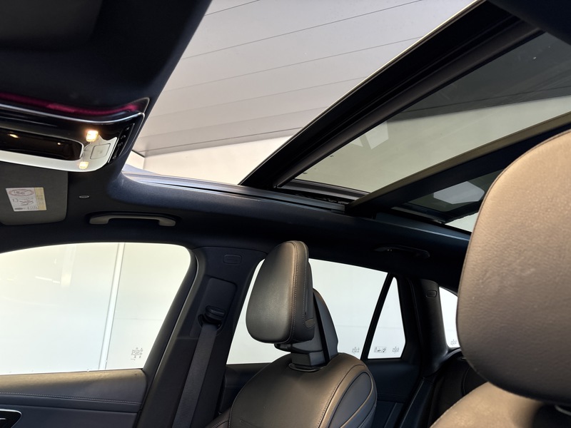 Image Mercedes-Benz GLC SUV GLC 400 e 4MATIC SUV AMG Line  