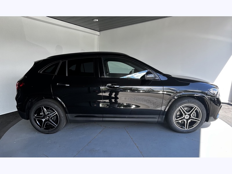 Image Mercedes-Benz GLA 180 d AMG Line  