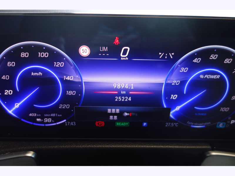 Image Mercedes-Benz EQB 250+ AMG Line  