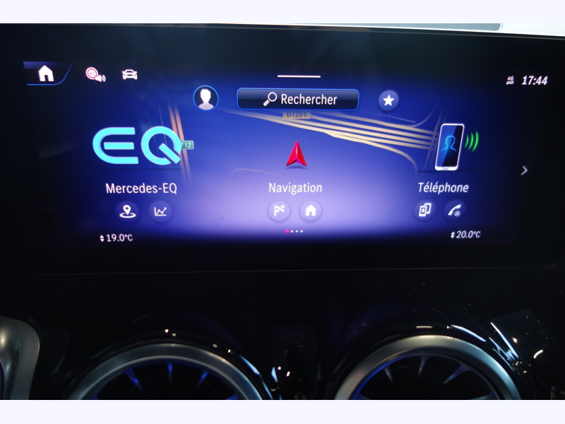 Image Mercedes-Benz EQB 250+ AMG Line  