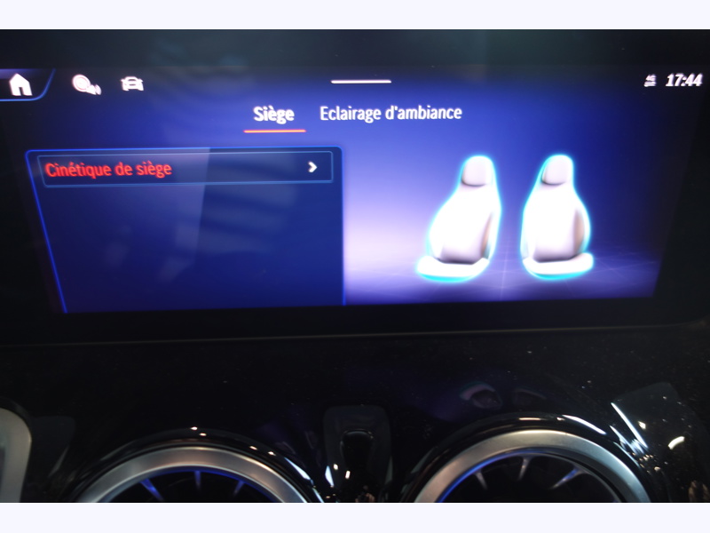 Image Mercedes-Benz EQB 250+ AMG Line  