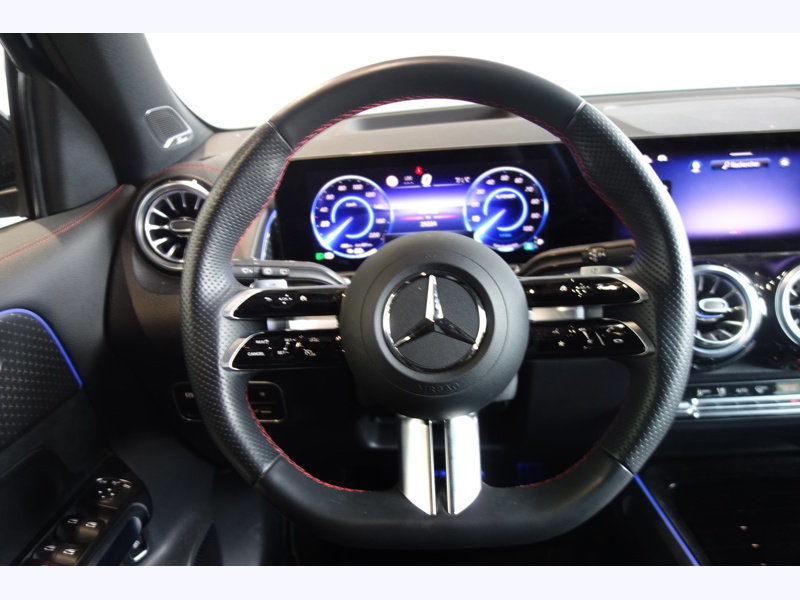 Image Mercedes-Benz EQB 250+ AMG Line  