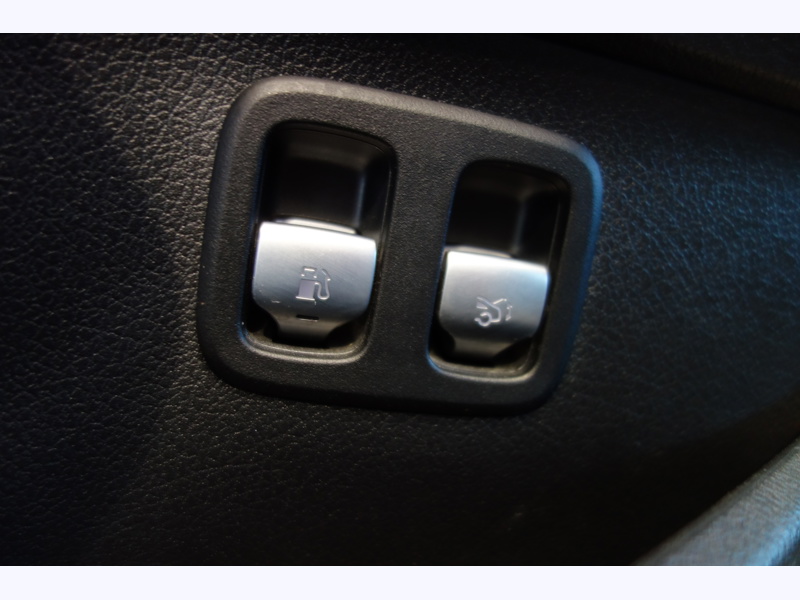 Image Mercedes-Benz CLASSE C BREAK 300 e Hybrid EQ AMG Line  