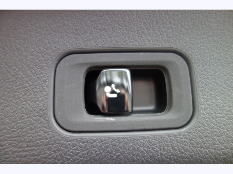 Image Mercedes-Benz GLC SUV 400 e 4MATIC AMG Line  