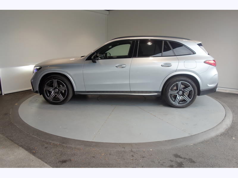 Image Mercedes-Benz GLC SUV 400 e 4MATIC AMG Line  