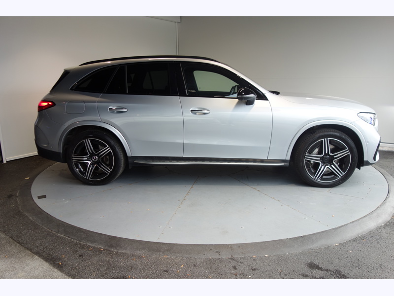 Image Mercedes-Benz GLC SUV 400 e 4MATIC AMG Line  