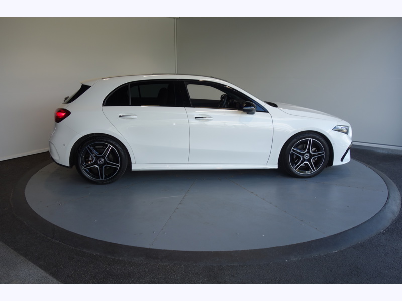 Image Mercedes-Benz CLASSE A 180 d AMG Line  