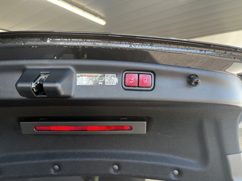 Image Mercedes-Benz CLASSE C BERLINE 400 e Hybrid EQ 4MATIC AMG Line 