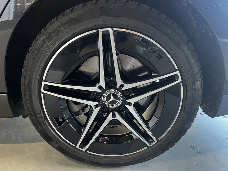 Image Mercedes-Benz CLASSE C BERLINE 400 e Hybrid EQ 4MATIC AMG Line 