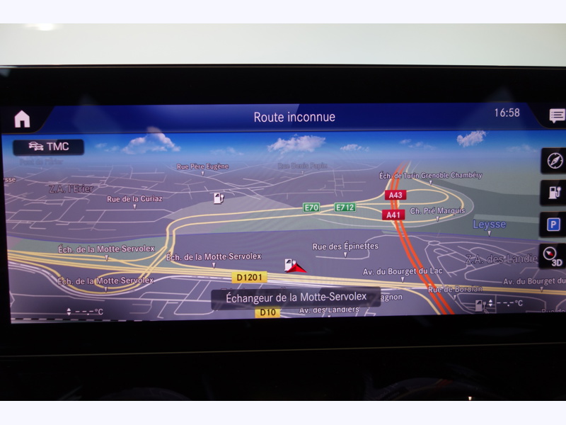 Image Mercedes-Benz EQA 350 4MATIC AMG Line  