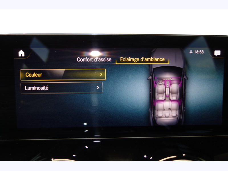 Image Mercedes-Benz EQA 350 4MATIC AMG Line  