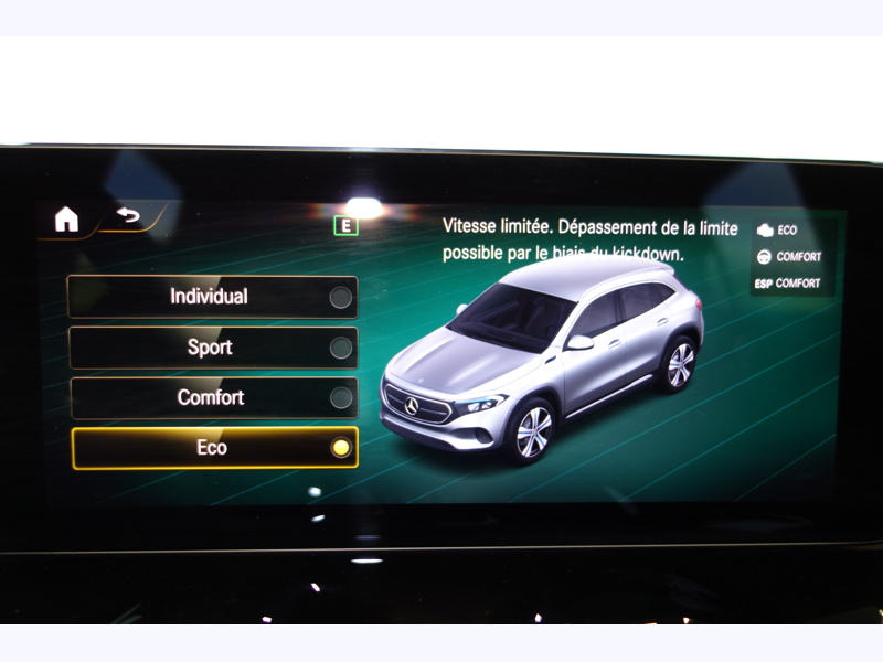 Image Mercedes-Benz EQA 350 4MATIC AMG Line  