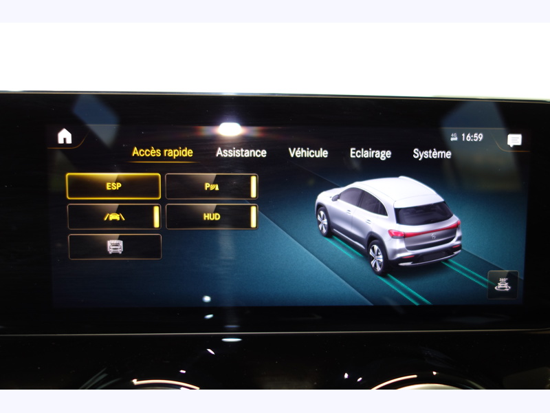 Image Mercedes-Benz EQA 350 4MATIC AMG Line  