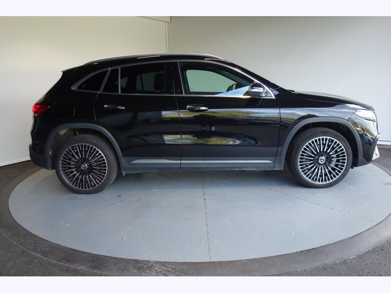 Image Mercedes-Benz EQA 350 4MATIC AMG Line  