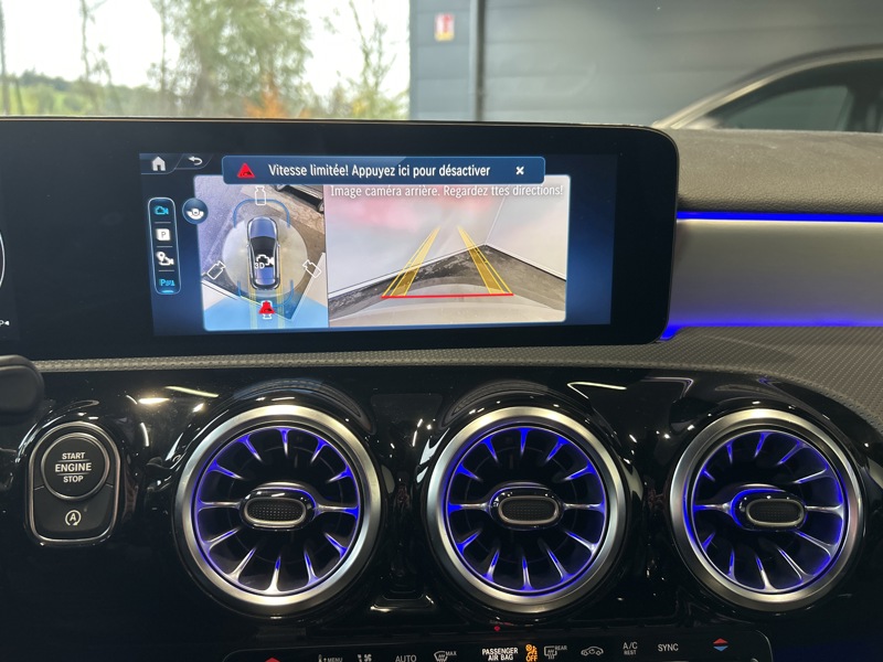 Image Mercedes-Benz CLASSE A 180 d AMG Exclusive Design  