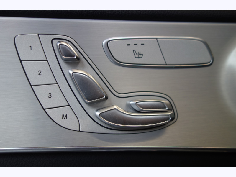 Image Mercedes-Benz GLC COUPÉ 300e 4MATIC Business Line 