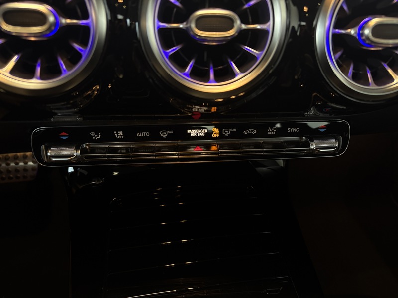 Image Mercedes-Benz CLA SHOOTING BRAKE CLA 200 d Shooting Brake AMG Line  