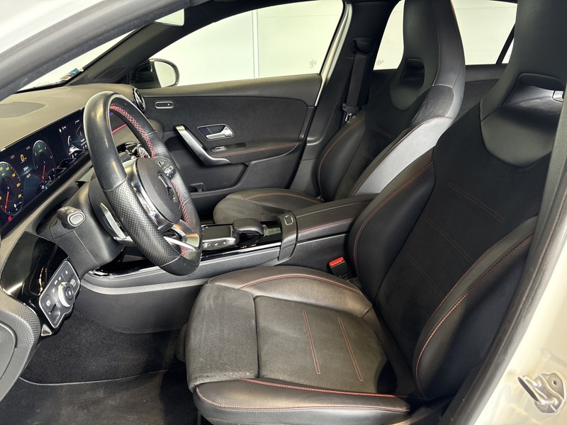 Image Mercedes-Benz CLASSE A 200 d AMG Line  