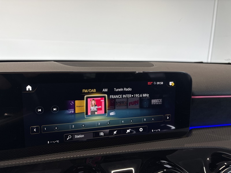 Image Mercedes-Benz CLASSE A 200 d AMG Line  