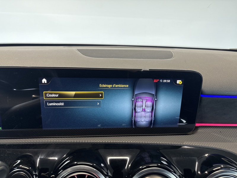 Image Mercedes-Benz CLASSE A 200 d AMG Line  