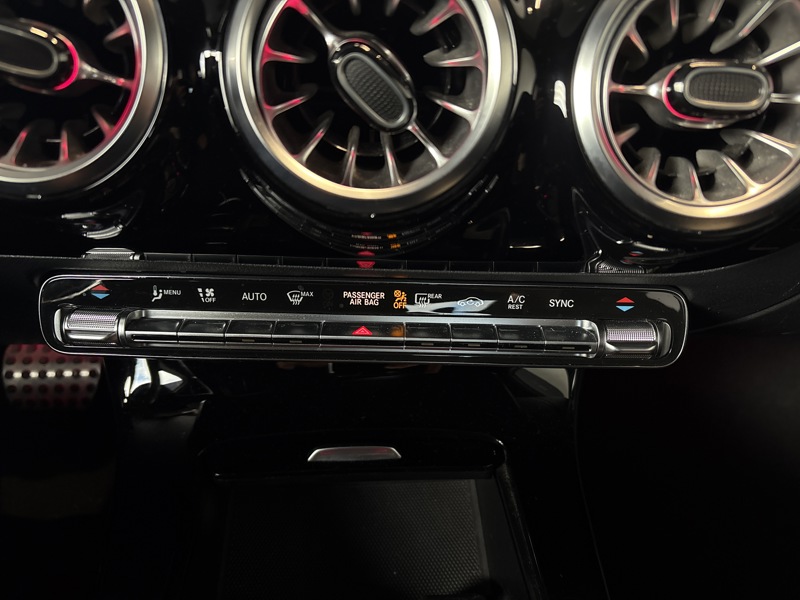 Image Mercedes-Benz CLASSE A 200 d AMG Line  