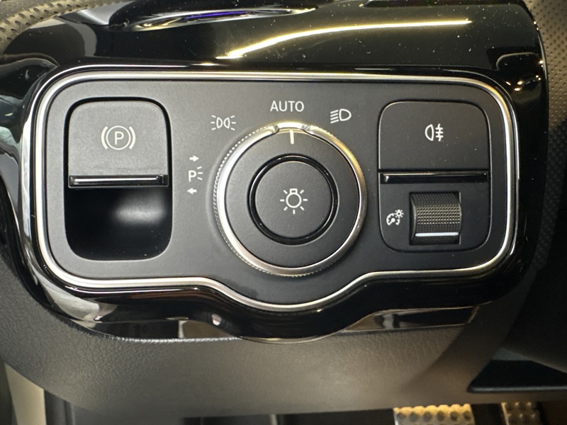 Image Mercedes-Benz CLASSE A 200 AMG Line AMG Line 