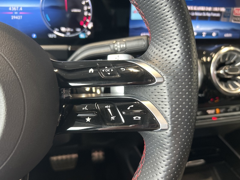 Image Mercedes-Benz GLA 250 e Hybrid EQ AMG Line  